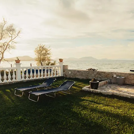 בית נופש Sea Breeze Oasis Mólos