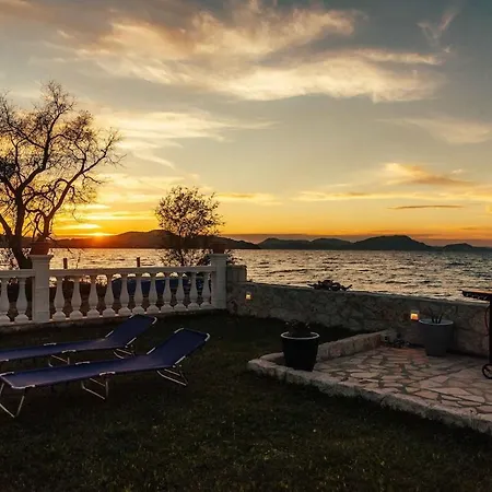 Sea Breeze Oasis *