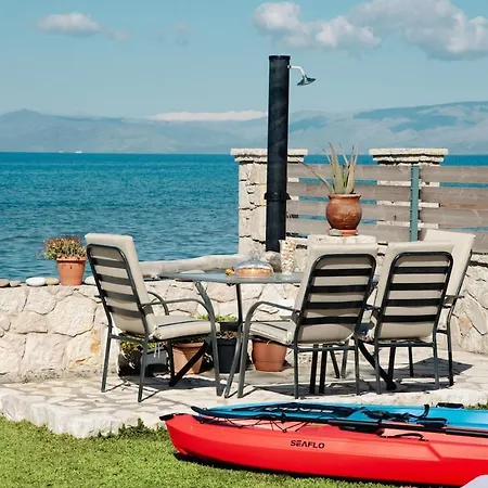 Sea Breeze Oasis Holiday home *