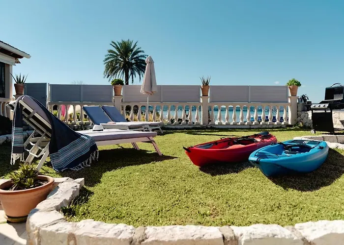 بيت للعطل Sea Breeze Oasis