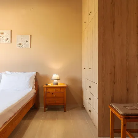 度假居 Sea Breeze Oasis Mólos