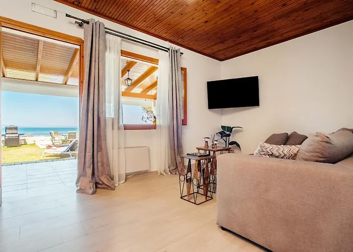 Sea Breeze Oasis *